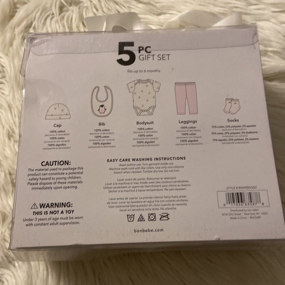 5 PC Gift Set for girl fits up to 6 months brand new in the box - Picture 8 of 8